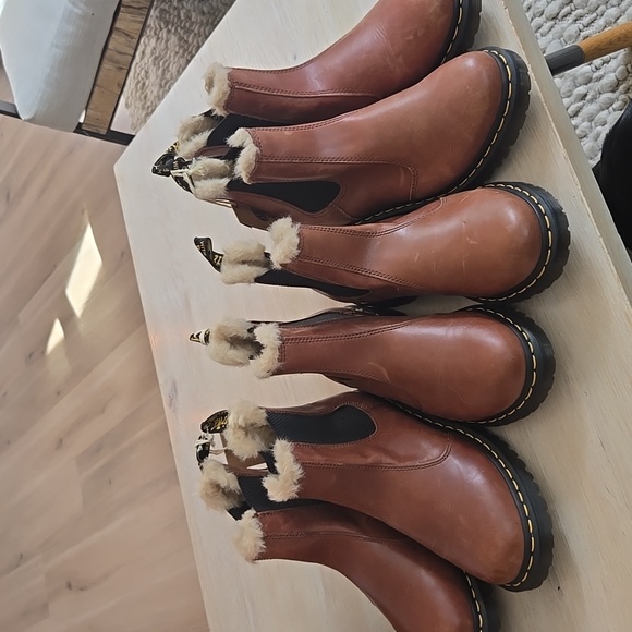 NWT Dr Martens 2976 Leonore Chelsea Boots Butterscotch - Picture 7 of 13